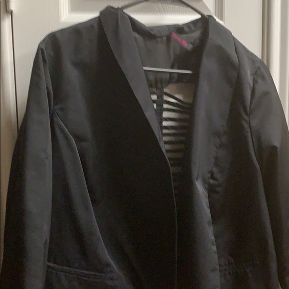 Jacket - Picture 1 of 3